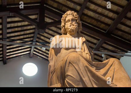 ROME - statue de Zeus dans le petit musée de la Villa Quintili le long de la Via Appia. Banque D'Images