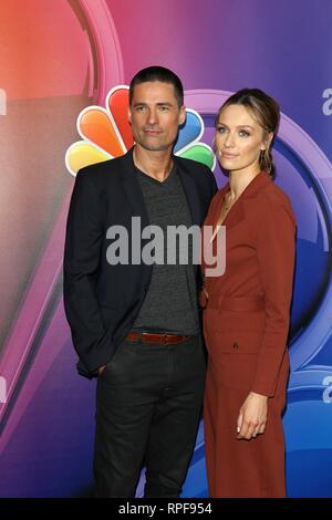 Warren Christie, Michaela McManus aux arrivées de mi-saison de NBC, NBC Universal Presse Princesse Studios, Universal City, CA, le 20 février 2019. Photo par : Priscilla Grant/Everett Collection Banque D'Images