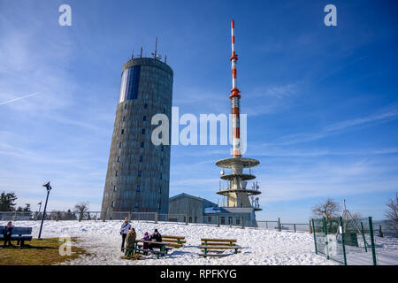 18 février 2019 : Brotterode/Grosser Inselsberg : les randonneurs à pied de Brotterode venant vers le sommet de la Grande Inselsberg. Photo : Thomas Eisenhuth | conditions dans le monde entier Banque D'Images