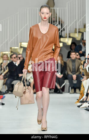 Milan, Italie. 22 févr. 2019. Milan, Italie. Feb 22, 2019. 2020. Tod's Fashion Show de la photo : Crédit photo : modèle indépendant Agence/Alamy Live News Crédit : Agence Photo indépendant Srl/Alamy Live News Banque D'Images