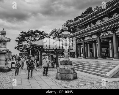 Célèbre Temple Hase dera à Kamakura au Japon - Tokyo / JAPON - 12 JUIN 2018 Banque D'Images