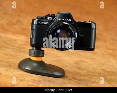 Vintage Collectable reflex Pentax Auto110 Appareil photo. Banque D'Images
