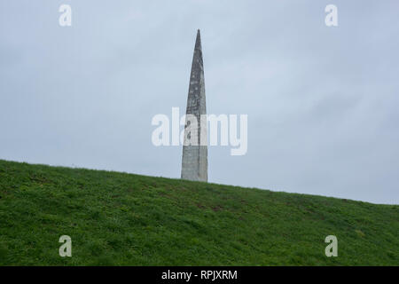 Mémorial aux Victimes du Communisme. Le monument se compose de divers centres commerciaux, un obélisque et d'autres formes brutaliste. Il commémore l'origine Russi Banque D'Images