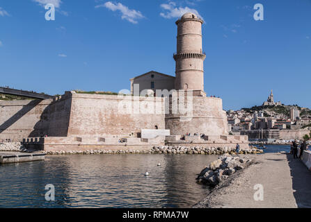 Fort Saint Jean, l'un des deux forts qui garde l'entrée du Vieux Port (Vieux Port de Marseille en France. Banque D'Images