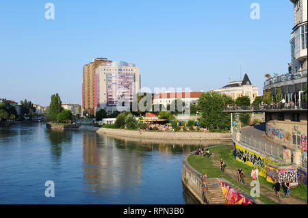 Danube dans l'été, Vienne, Autriche Banque D'Images