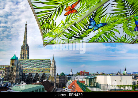 Vue de la cathédrale Stephansdom, Vienne, depuis le bar sur le toit de l'hôtel lamée Banque D'Images