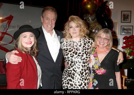 Los Angeles, CA, USA. Feb 20, 2019. LOS ANGELES - jan 20 : Conci Nelson, Eric Braeden, Melody Thomas Scott, Kay Alden au Melody Thomas Scott célèbre 40 ans sur Y&R Événement à CBS Television City le 20 février 2019 à Los Angeles, CA à l'arrivées de Melody Thomas Scott 40e anniversaire sur LES JEUNES ET L'agité, CBS Television City, Los Angeles, CA, 20 février 2019. Credit : Priscilla Grant/Everett Collection/Alamy Live News Banque D'Images