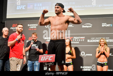 Prague, République tchèque. Feb 22, 2019. Gian Villante de USA assiste à un pesage de fête avant l'UFC Fight Night Prague, le 22 février 2019, à Prague, en République tchèque. La lutte nuit aura lieu le 23 février. Photo : CTK Vit Simanek/Photo/Alamy Live News Banque D'Images