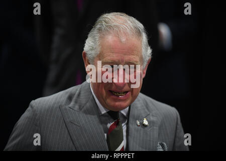 Port Talbot, Pays de Galles, Royaume-Uni. Feb 22, 2019. Son Altesse Royale le Prince de Galles visite l'école primaire Ysgol mcg Brombil à Port Talbot, Pays de Galles, où il a rencontré des étudiants sur le Prince's Trust atteindre comme la houle qu'aux élèves, du personnel et des dignitaires. Crédit : Robert Melen/Alamy Live News Banque D'Images