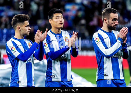 Barcelone. Feb 22, 2019. L'Espanyol Wu Lei (C) est vu avant un match de championnat espagnol entre l'Espanyol et Huesca à Barcelone, Espagne, 10 févr. 22, 2019. Credit : Joan Gosa/Xinhua/Alamy Live News Banque D'Images