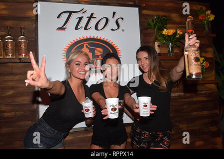 Beavh de Miami, Floride, USA. 22 févr. 2019. Atmosphère à la South Beach Wine & Food Festiva BURGER BASH le 22 février 2019 à Miami Beach, Floride. Personnes : Atmosphère tempêtes Crédit : Media Group/Alamy Live News Banque D'Images