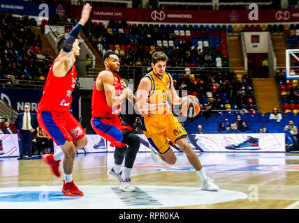 21 février 2019 - Moscou, Moscou, Russie - Oriol Pauli, # 21 de Herbalife Gran Canaria vu en action pendant le jeu de CSKA Moscou contre Herbalife Gran Canaria dans la série 23 de la Turkish Airlines Euroleague 2018-2019 jeu de saison. Le CSKA Moscou a battu Herbalife Gran Canaria, 107-85. (Crédit Image : © Nicolas Muller/SOPA des images à l'aide de Zuma sur le fil) Banque D'Images