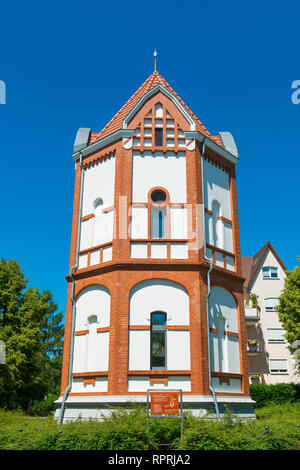 Julius-Turm, Tour historique avec le traitement des eaux usées, Schwedt, Uckermark, Brandebourg, Allemagne Banque D'Images