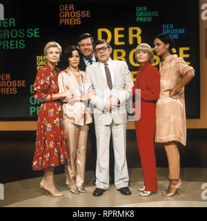 DER GROSSE PREIS MARIANNE PRILL, SILVIA BRETSCHNEIDER, WIM, THOELKE Kandidat und Sieger RUDOLF ERFURT, BEATE HOPF, JANITA KÜHNL, Sendung vom 23.7.981 Banque D'Images