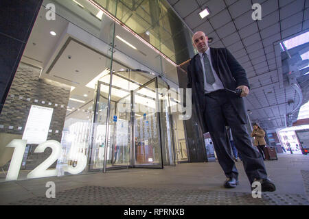 Bureaux du Financial Reporting Council, Londres. Ceaf réglementer vérificateurs, comptables et actuaires, avec un garde en premier plan Banque D'Images