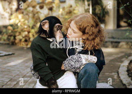 UNSER CHARLY / Charly dans Gefahr D 1995 / Helmut Förnbacher Sandra (FRIEDERIKE MÖLLER) CHARLY und in der Folge : 'Charly dans Gefahr'. C42530 / Überschrift : UNSER CHARLY / D 1995 Banque D'Images