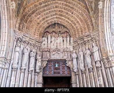 Pórtico de la catedral de Tui. Pontevedra. La Galice. España Banque D'Images