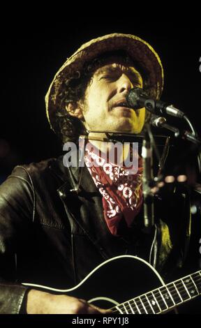 BOB DYLAN bei einem Konzert in den 1980er Jahren. Dfae / Überschrift : Bob Dylan Banque D'Images