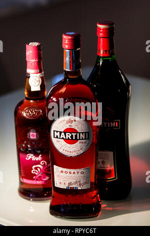 Levent, Istanbul/Turquie - 23 décembre 2018 : Martini Rosso, Martini Rosato et Porto Cruz Pink Vin de Porto. Banque D'Images