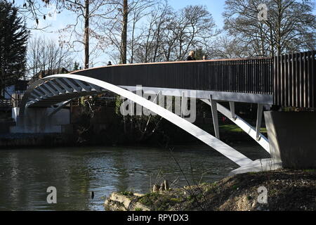 Nouveau pont sur l'île de Raymill Maindenhead Banque D'Images