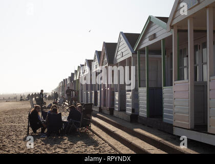 Southwold, Suffolk, UK. 23 Février, 2019. Un beau samedi ensoleillé de février, à Southwold Beach sur la côte du Suffolk, UK Crédit : Anna Partington/Alamy Live News Banque D'Images