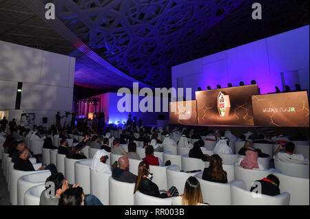 Foto LaPresse - Massimo Paolone 23 febbraio 2019 Abu Dhabi (Émirats arabes unis) Sport autour d' Eau 2019 - Louvre Abu Dhabi - Presentazione squadre LaPresse Photo - Massimo Paolone 23 Février, 2019 Abu Dhabi (Emirats Arabes Unis) Sport cyclisme Tour des EAU 2019 - Louvre Abu Dhabi - présentation des équipes Banque D'Images