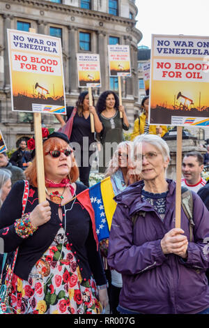 Londres, Royaume-Uni. 23 février 2019. Une protestation contre la banque d'Angleterre demande leur retour à l'investissement de 1,3 milliards de l'or vénézuélien (31 tonnes) au gouvernement vénézuélien et la fin de la tentative de coup d'État soutenu par les Etats-Unis. Le chef de l'opposition de droite Juan Guaido illégitimement, reconnu par notre gouvernement en tant que président, a écrit à Theresa peuvent demander des fonds pour être envoyé à lui. Parmi les conférenciers étaient l'ancien maire de Londres Ken Livingstone et Kate Hudson de la CND. Peter Marshall/Alamy Live News Banque D'Images