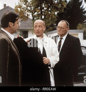 SOKO 5113 / Der Helfer / Kai Borsche / Voir mit:Ernst Klatter (HANS KORTE), Reese (WOLF-DIETRICH BERG), Karl Göttmann ( WERNER KREINDL) - Folge : Der Helfer / Überschrift : SOKO 5113 Banque D'Images