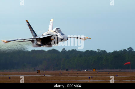 Blue Angel Solo - Faible et rapide Banque D'Images