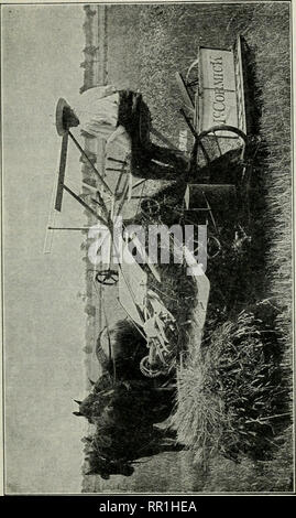 . Génie agricole ; un manuel pour les élèves des écoles secondaires de l'agriculture, les collèges qui offrent un cours général et à l'objet et le lecteur. Génie agricole. Les machines agricoles 245. Veuillez noter que ces images sont extraites de la page numérisée des images qui peuvent avoir été retouchées numériquement pour plus de lisibilité - coloration et l'aspect de ces illustrations ne peut pas parfaitement ressembler à l'œuvre originale.. Davidson, Jay Brownlee, 1880-1957. Saint Paul, Minn. , Webb Pub. Co. Banque D'Images