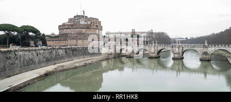 Vues de la Cité du Vatican et la rivière à Rome Banque D'Images