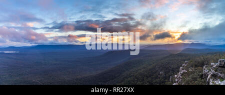 Halls Gap Lookout dans le parc national des Grampians, Victoria, Australie Banque D'Images