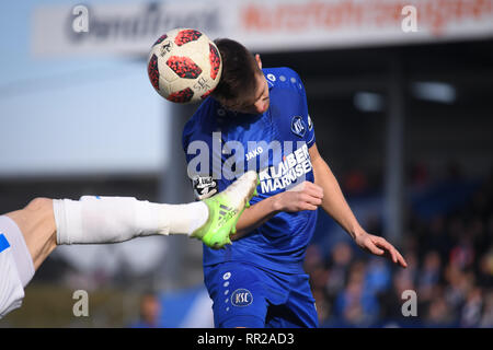 Marvin Wanitzek (KSC) en duel. GES/football/3e Ligue : Sportfreunde Lotte - Karlsruher Sport-Club, 23.02.2019 Football/soccer : 3e Ligue : Sportfreunde Lotte vs Karlsruher SC, Lotte, Février 23, 2019 | dans le monde entier Banque D'Images