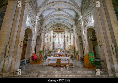 Vue de l'intérieur de l'église de Nostra Signora del Sacro Cuore à Piazza Navona, Rome, Italie. Banque D'Images