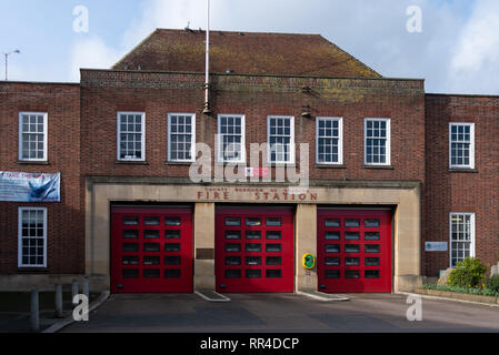 Reading, Royaume-Uni - 09 Février 2019 : l'entrée de la caserne de pompiers de lecture sur Caversham Road. Banque D'Images