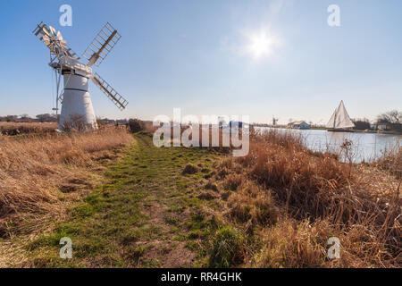 Avis de thurne moulin sur les Norfolk Broads uk Banque D'Images