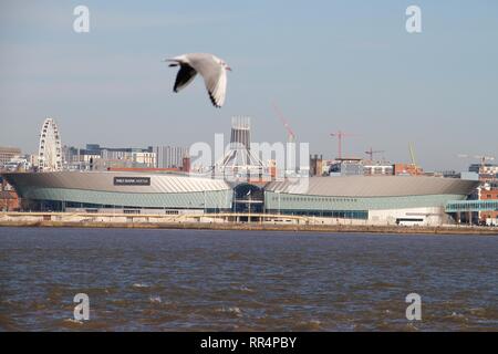 Liverpool, Royaume-Uni. 24 févr. 2019. Liverpool Echo Arena change son nom pour M&S bank arena après 0 années de crédit Ian fairbrother / Alamy Live News Crédit : IAN Fairbrother/Alamy Live News Banque D'Images