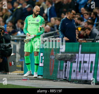 Londres, Angleterre - 23 Février, 2019 Chelsea's Willy Caballero pendant pendant la finale de la coupe entre Carabao Chelsea et Manchester City au stade de Wembley, Londres, Angleterre le 23 févr. 2019 Action Sport Crédit photo FA Premier League Ligue de football et les images sont soumis à licence. DataCo Usage éditorial uniquement. Pas de vente d'impression. Aucun usage personnel des ventes. Aucune UTILISATION NON RÉMUNÉRÉ Banque D'Images