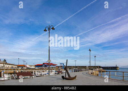 Lastres, Asturias, Espagne ; Janvier 2016 : vue sur les bateaux dans un port à Lastres Asturias, Espagne Banque D'Images