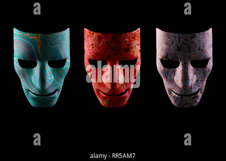 3 masque de visage avec différentes textures sur un fond noir. Robotique intelligence artificielle est confrontée. Banque D'Images