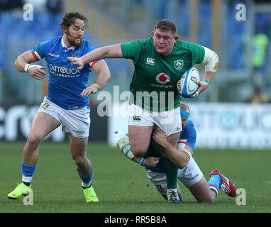 L'Irlande Ammon Furlong en action pendant le match des Six Nations Guinness au Stadio Olimpico, Rome, Italie. Banque D'Images