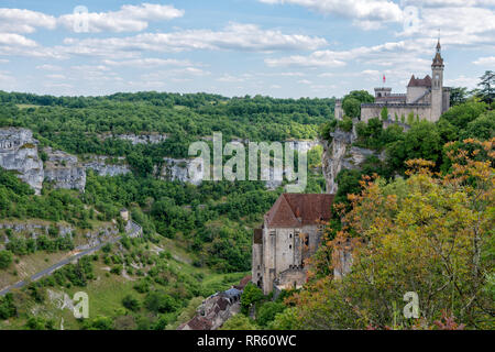 Rocamadour, Lot, France est une ville perchée sur le flanc d'une falaise. Banque D'Images