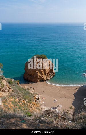 Île isolée : Cala Illa Roja beach à Begur, Costa Brava, Catalogne, Espagne (vue aérienne) Banque D'Images