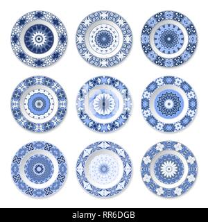 Série de 9 assiettes décoratives avec un motif bleu circulaire, vue du dessus. Arrière-plan blanc. Vector illustration. Illustration de Vecteur