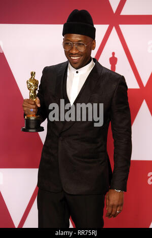 Hollywood, Californie, USA. Feb 24, 2019. Mahershala Ali dans la salle de presse au cours de la 91e assemblée annuelle de remise des oscars à Hollywood et Highland le 24 février 2019 à Hollywood, Californie. Credit : Faye Sadou/media/Alamy Punch Live News Banque D'Images