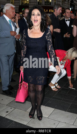 Jul 20, 2015 - Londres, Angleterre, Royaume-Uni - Frank Sinatra : l'homme et sa musique presse nuit, au Palladium - Arrivées VIP Photo montre : Lesley Joseph Banque D'Images