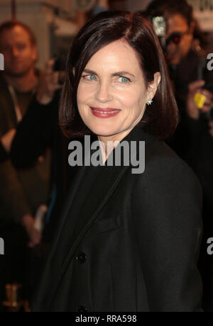 Sep 14, 2015 - Londres, Angleterre, Royaume-Uni - photographie de presse 51 Nuit, Noel Coward Theatre - La photo montre des arrivées : Elizabeth McGovern Banque D'Images