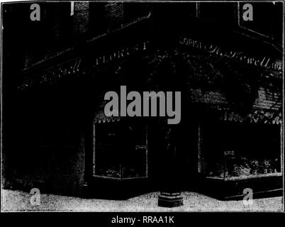 . Les fleuristes [microforme] examen. La floriculture. Pour Kansas City. Laissez vos commandes rendez-vous à jour un établissement où les équipements modernes d'assurer un excellent service, £ind dont le prestige est un guarcin- tee de qualité et satisfaction complète.. Veuillez noter que ces images sont extraites de la page numérisée des images qui peuvent avoir été retouchées numériquement pour plus de lisibilité - coloration et l'aspect de ces illustrations ne peut pas parfaitement ressembler à l'œuvre originale.. Chicago : les fleuristes Pub. Co Banque D'Images