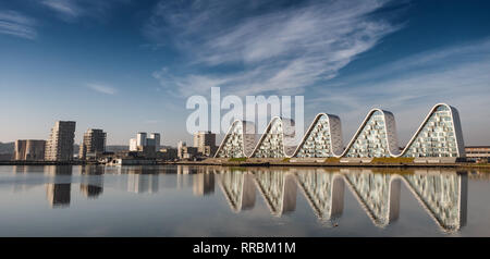 Les appartements de l'onde par le fjord de Vejle, Danemark Banque D'Images