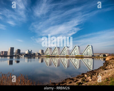 Les appartements de l'onde par le fjord de Vejle, Danemark Banque D'Images